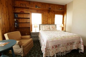 Room 4 Renovated - New Photos Coming Soon!